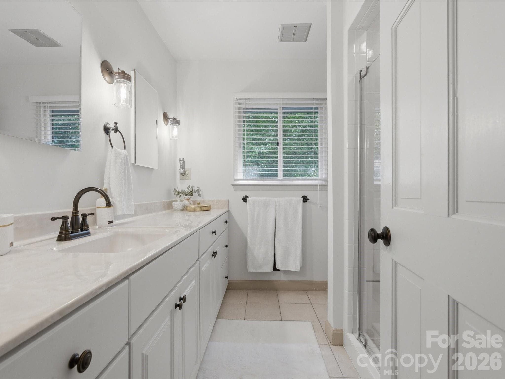 Single Family Residence at 26 Honeysuckle Woods, Clover, photo 14 of 32