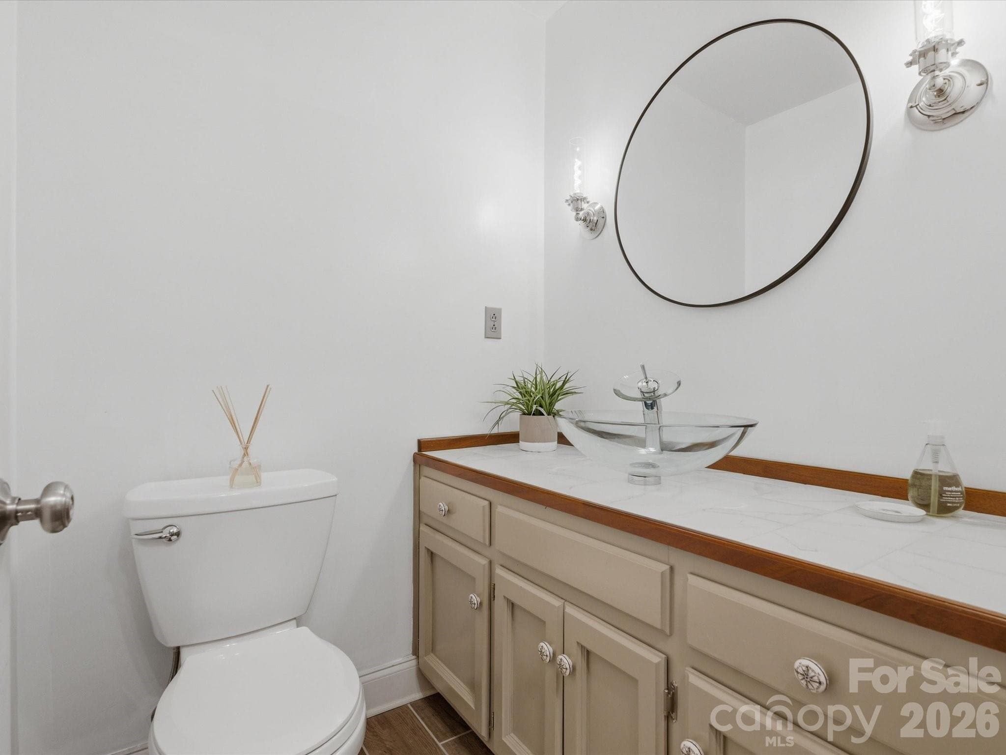 Single Family Residence at 26 Honeysuckle Woods, Clover, photo 20 of 32