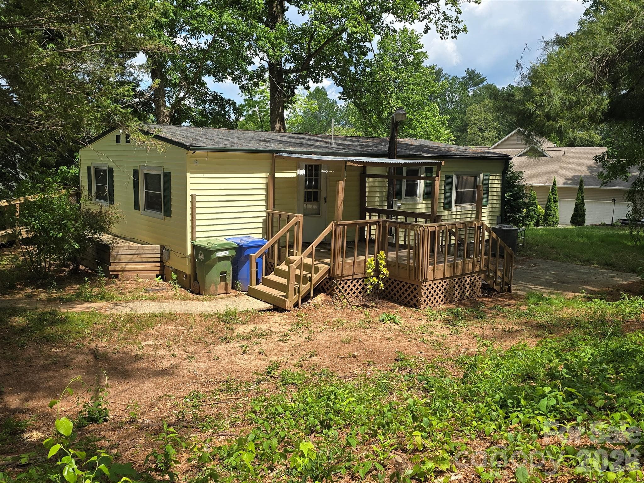 Single Family Residence at 63 Sunnybrook Lane, Fletcher, photo 5 of 19