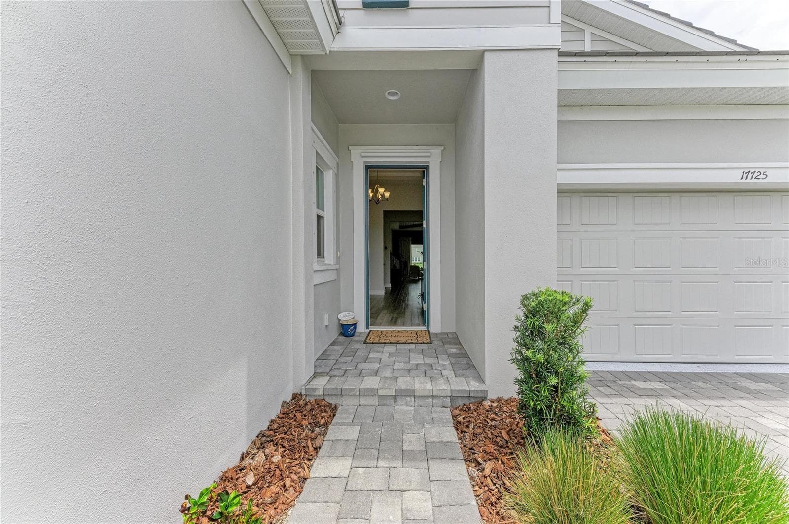 Single Family Residence at 17725 ROOST PL, LAKEWOOD RANCH, photo 4 of 79