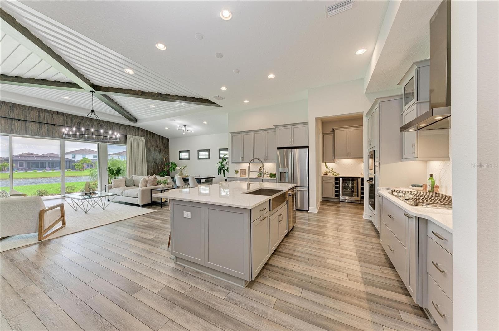 Tray ceiling and expansive water views - 17725 ROOST PL, LAKEWOOD RANCH