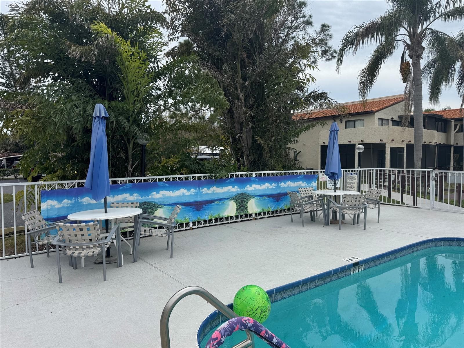 Condominium at 2571 CYPRUS DR #1-201, PALM HARBOR, photo 52 of 77