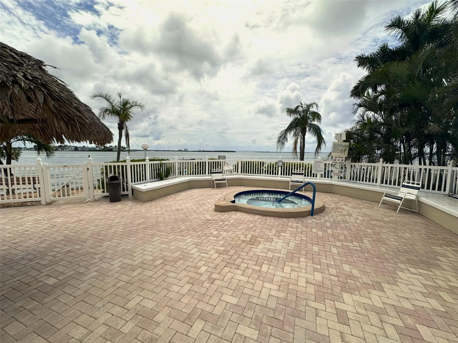 In ground Spa - 6322 PALMA DEL MAR BLVD S #G402, ST PETERSBURG