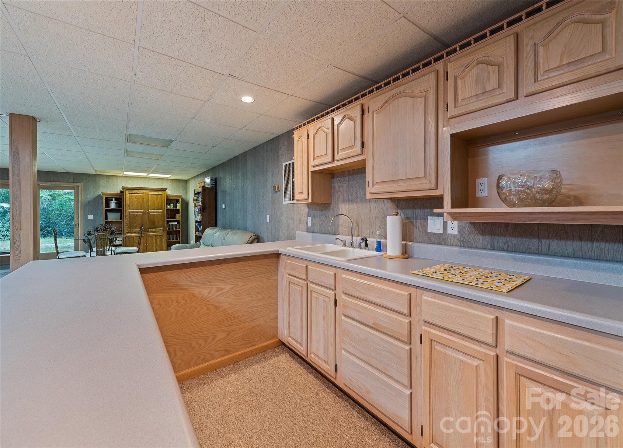 Wet Bar - 400 Sunset Heights, Canton