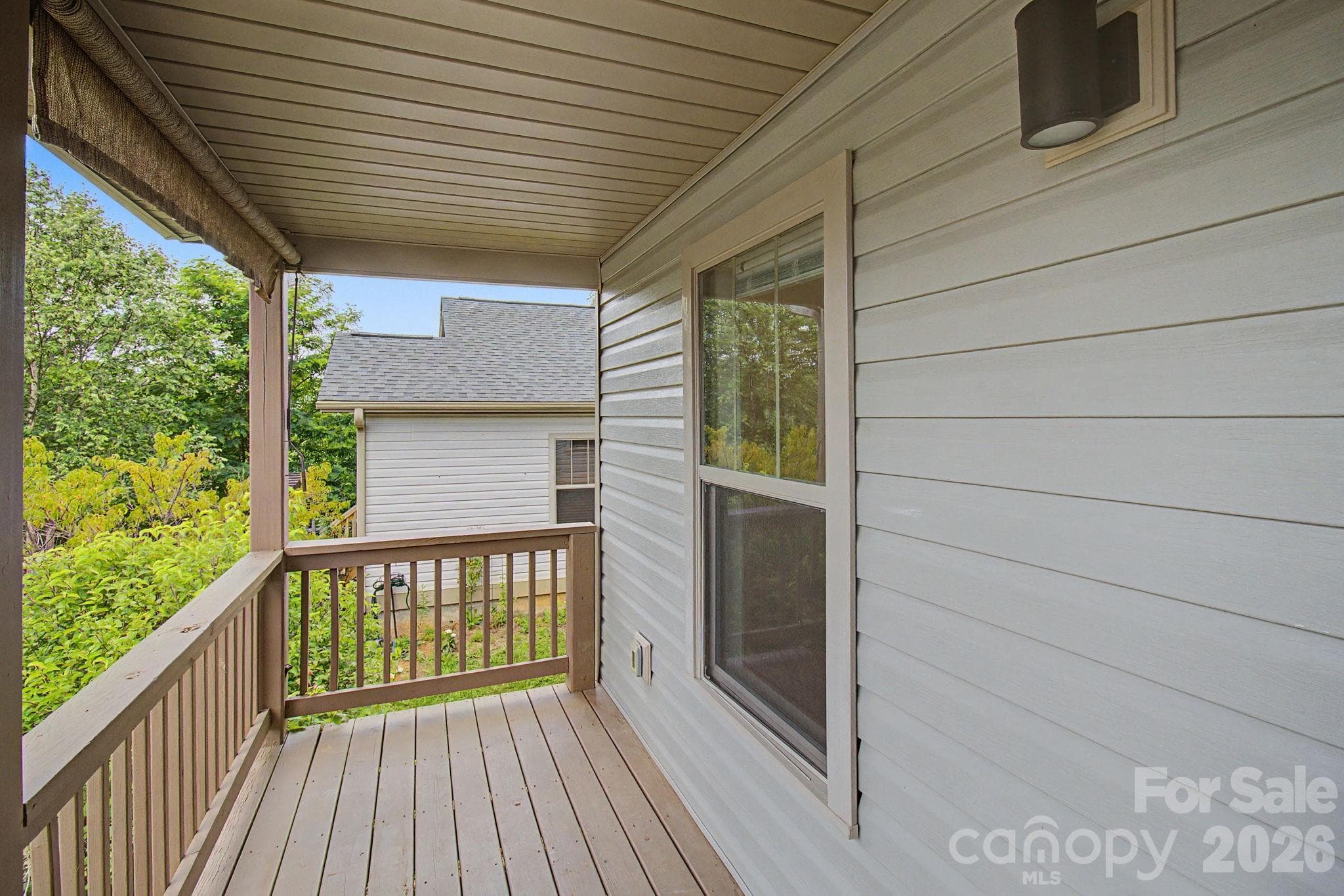 Covered front porch - Weaverville