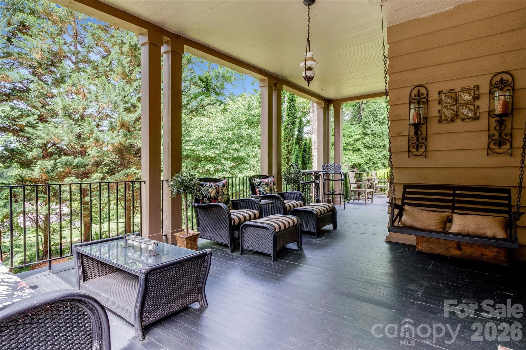 Front Porch - 75 Charles Street, Saluda