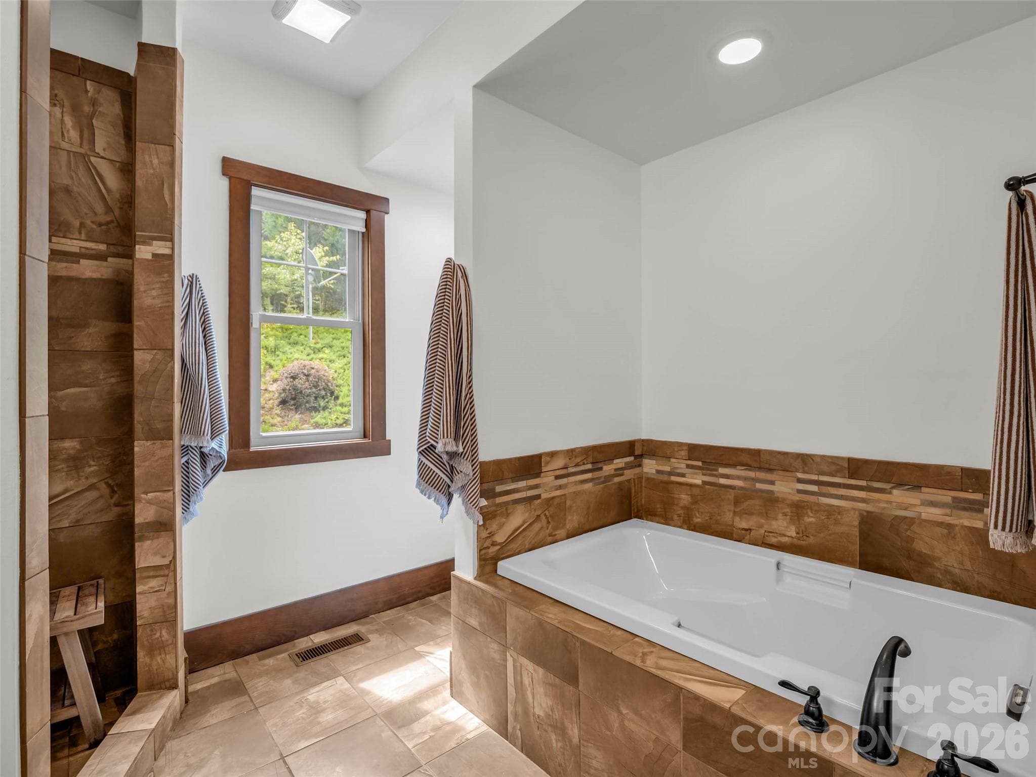 Single Family Residence at 334 Willow Top Lane, Lake Lure, photo 25 of 48