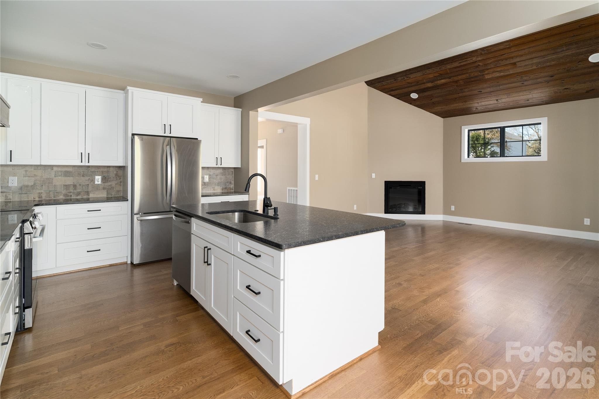 Single Family Residence at Maiden, photo 12 of 32