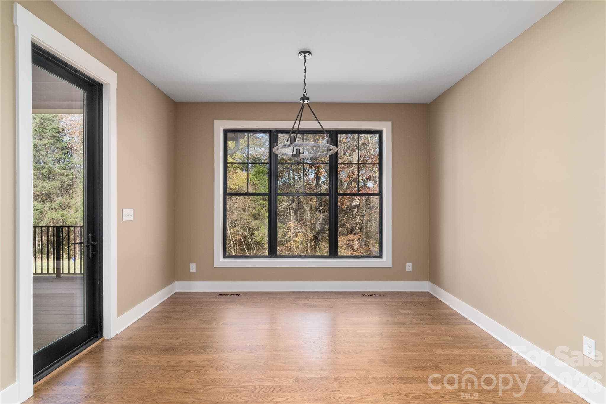 Single Family Residence at Maiden, photo 13 of 32