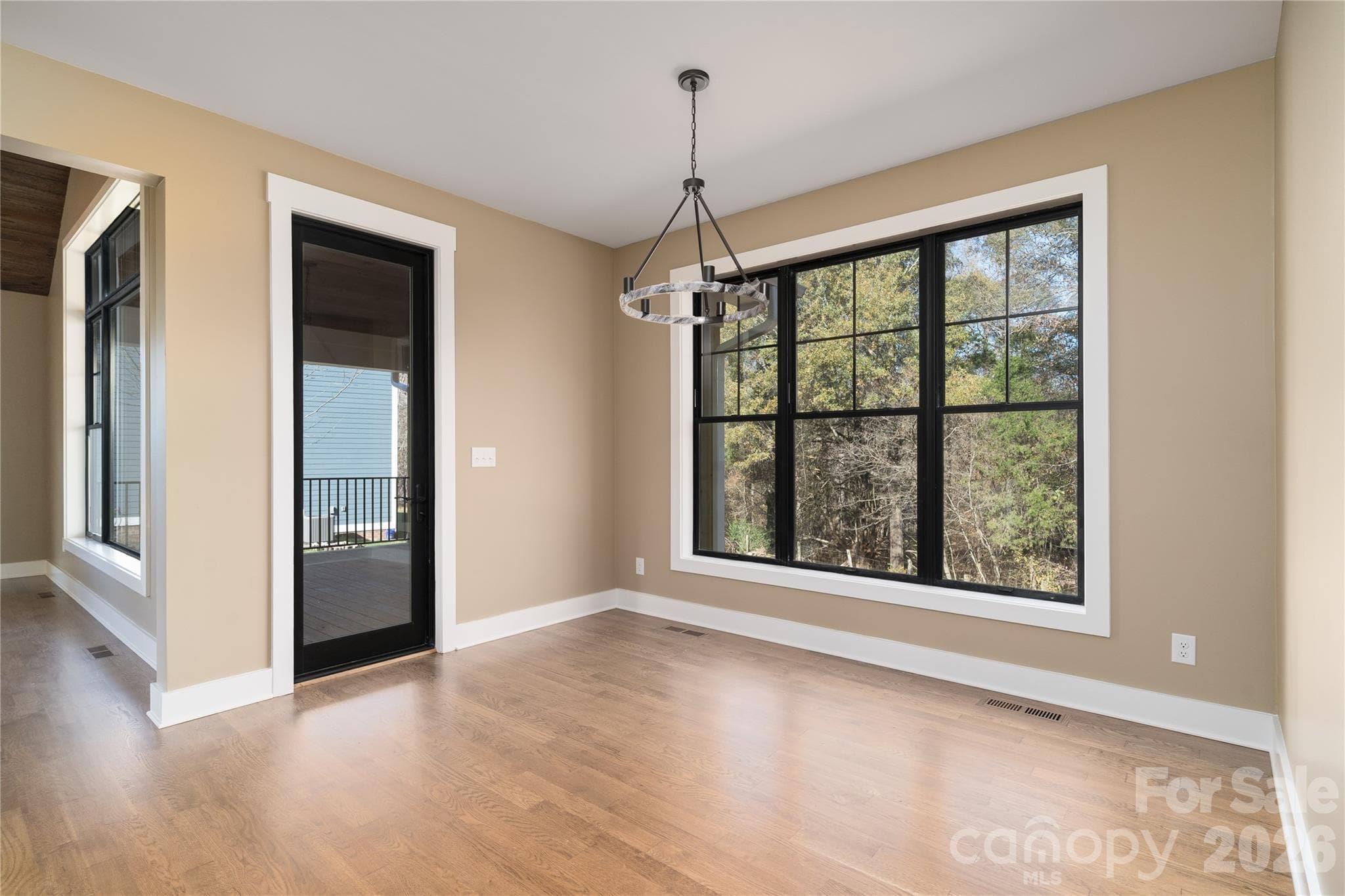Single Family Residence at Maiden, photo 15 of 32