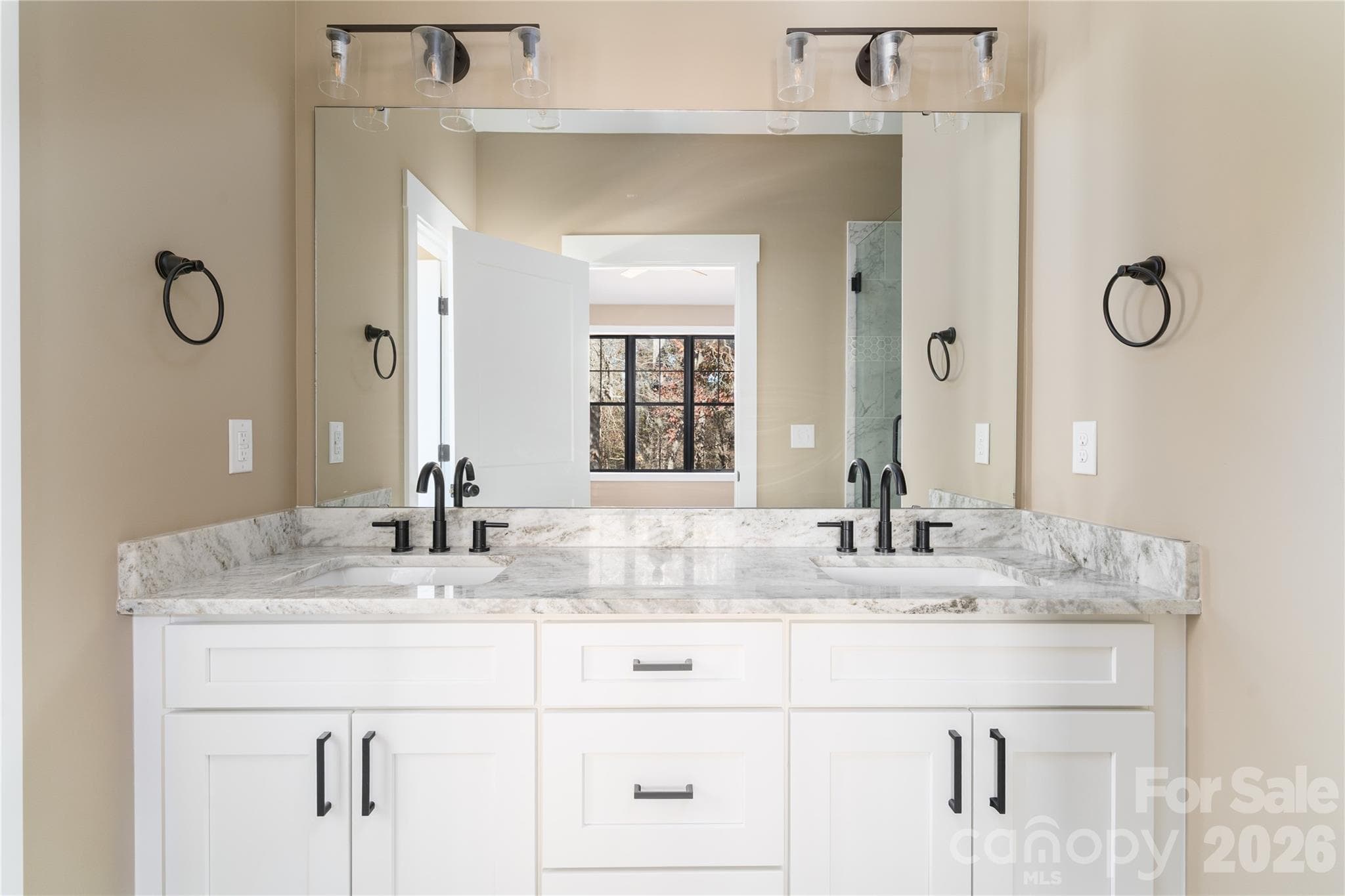 Single Family Residence at Maiden, photo 19 of 32