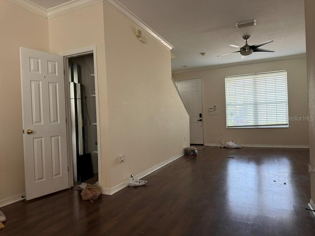 Townhouse at 11537 DECLARATION DR, TAMPA, photo 13 of 24