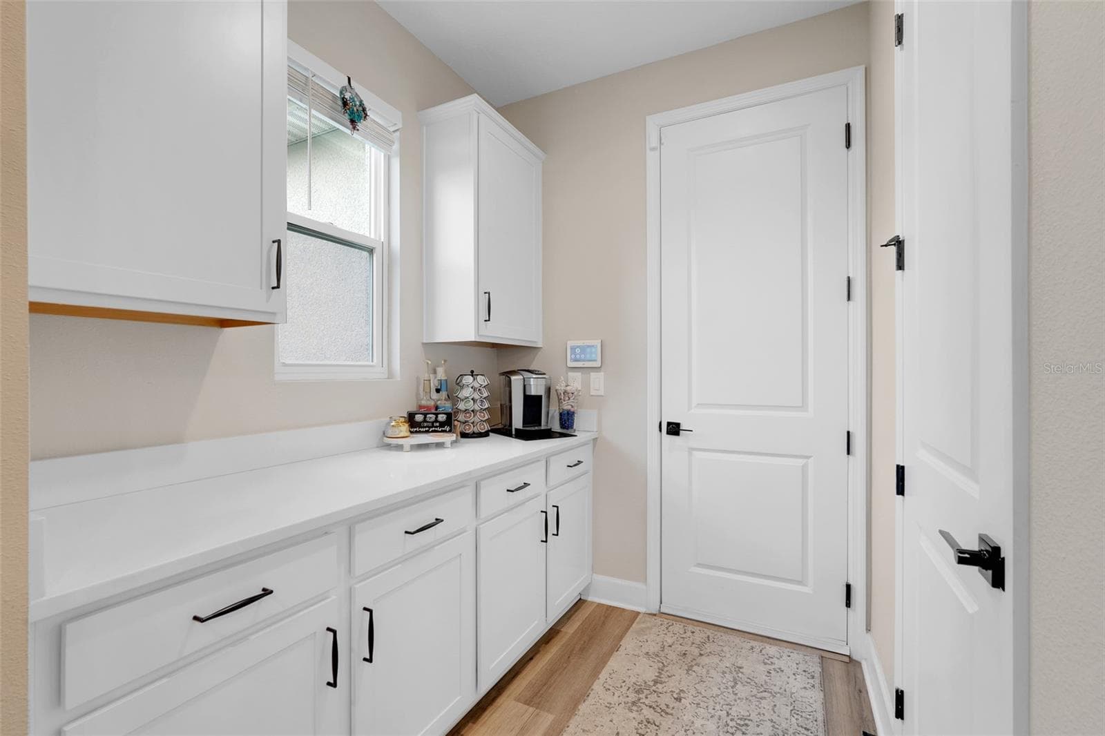 Butler’s Pantry - 10169 SPRING LAKE DR, CLERMONT