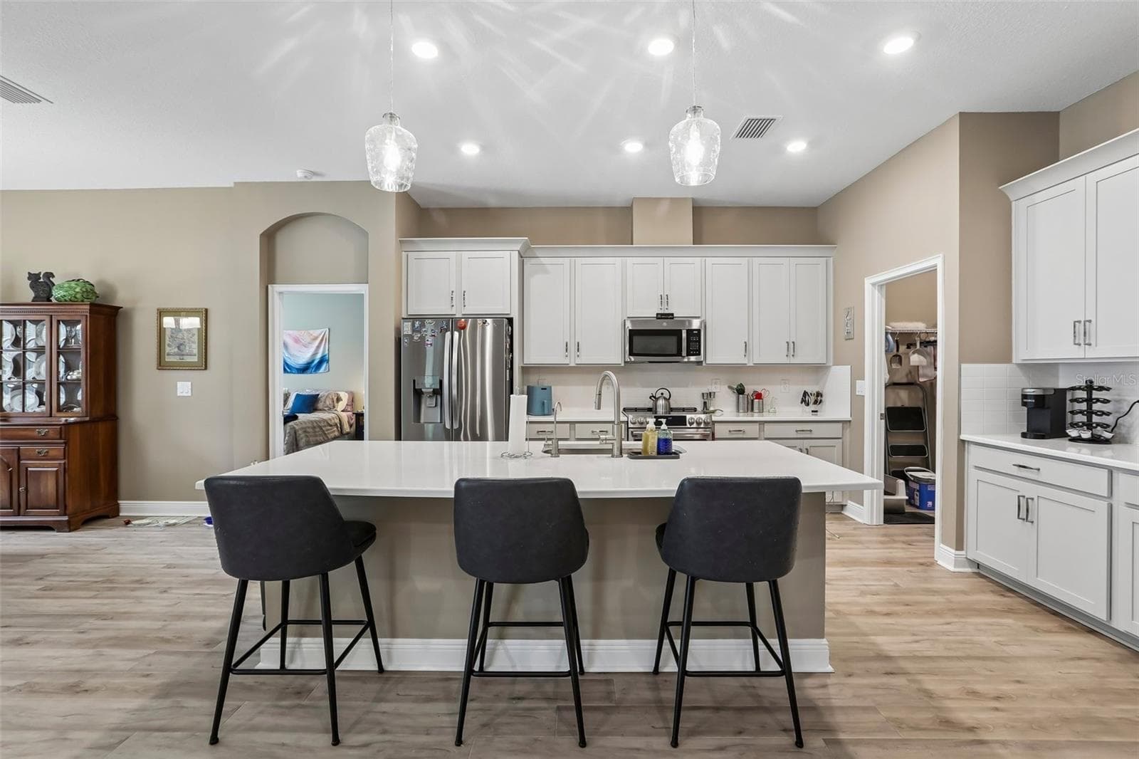Single Family Residence at 902 TIERRA DR, SPRING HILL, photo 11 of 35