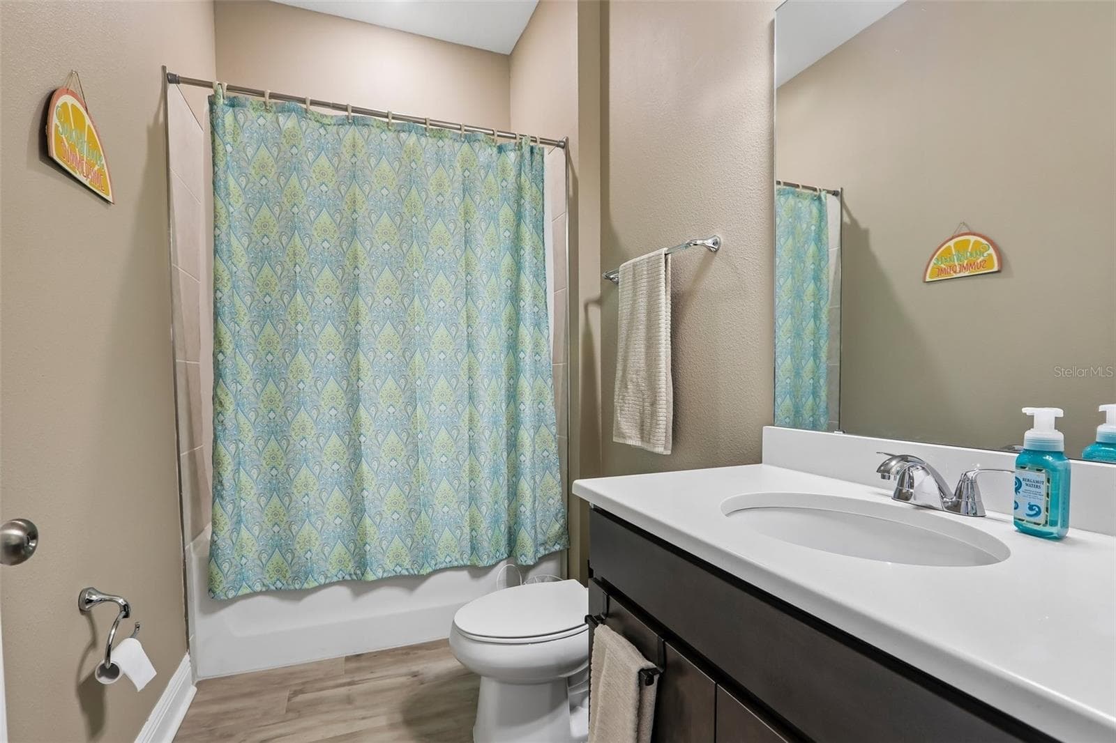 Single Family Residence at 902 TIERRA DR, SPRING HILL, photo 28 of 35