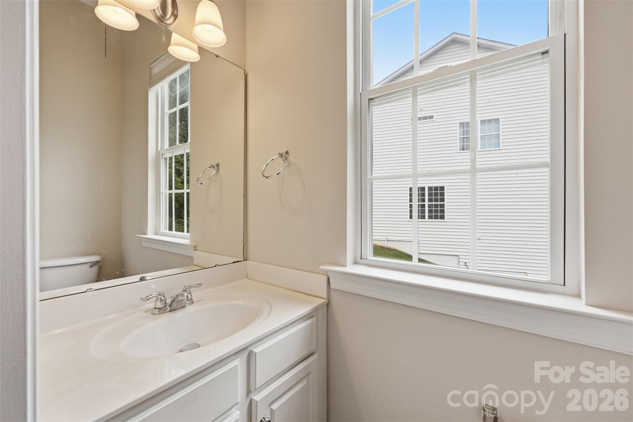 half bath on main level - 878 Treasure Court, Fort Mill