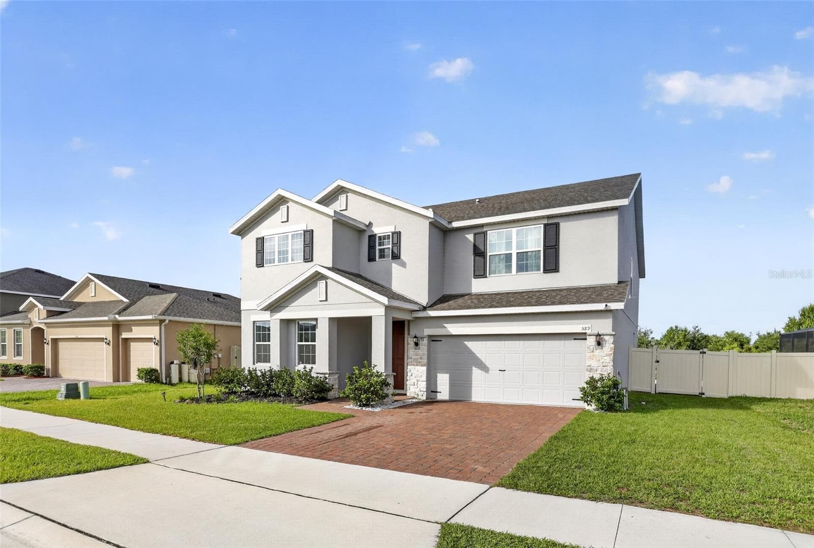 Single Family Residence at 589 JUPITER BEACH RD, GROVELAND, photo 3 of 34