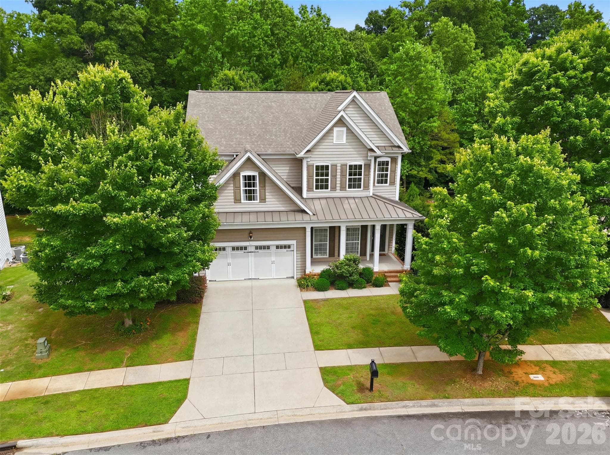 Single Family Residence at 878 Treasure Court, Fort Mill, photo 41 of 48