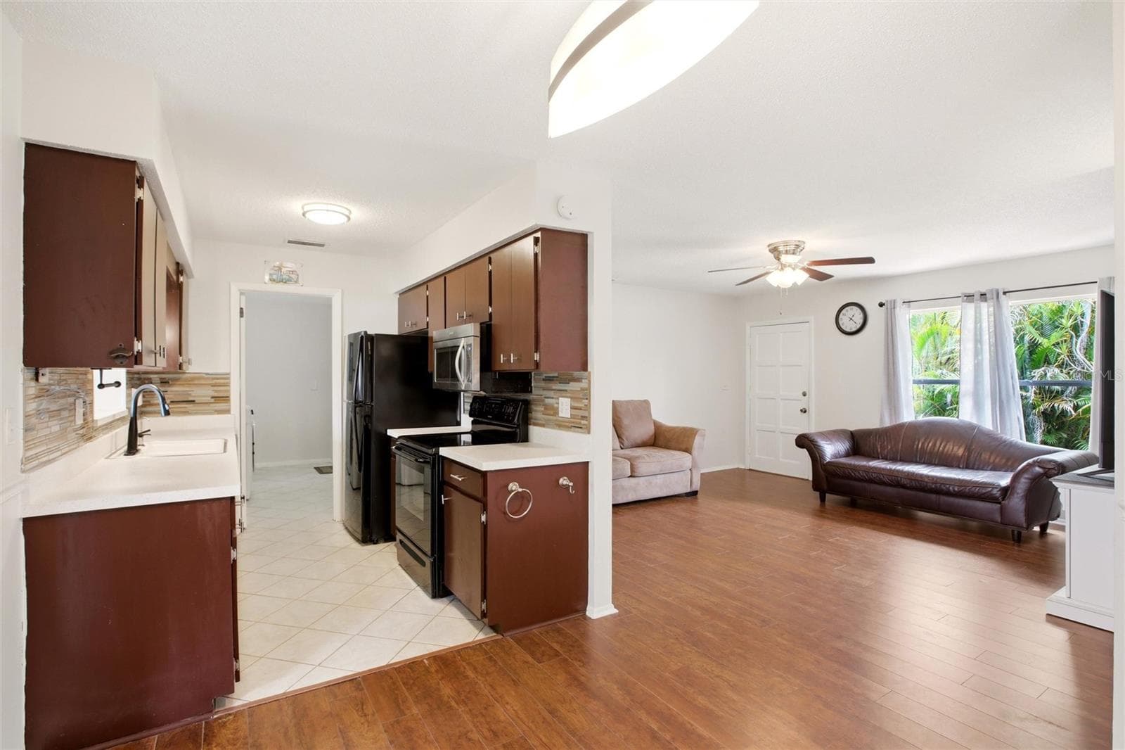 Single Family Residence at 213 GRANADA BLVD, NORTH PORT, photo 9 of 34