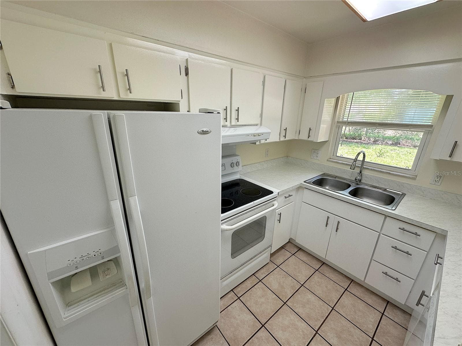 Kitchen - 4146 NW 30TH TER, GAINESVILLE