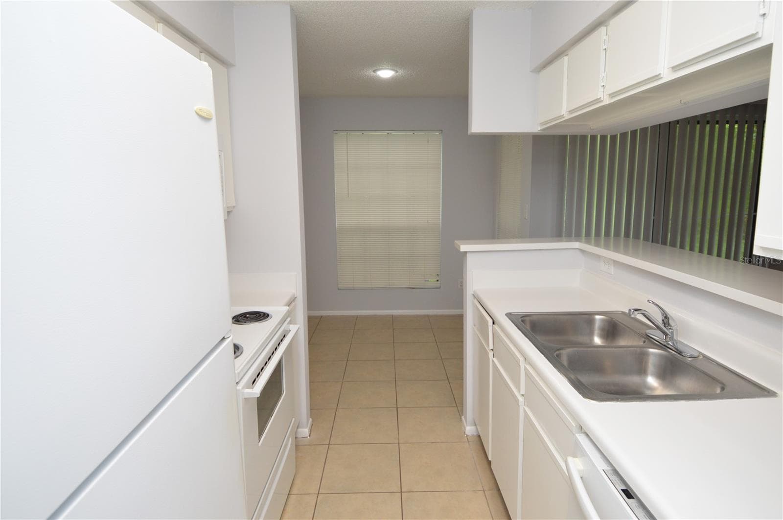 Condominium at 8630 MALLARD RESERVE DR #103, TAMPA, photo 11 of 96