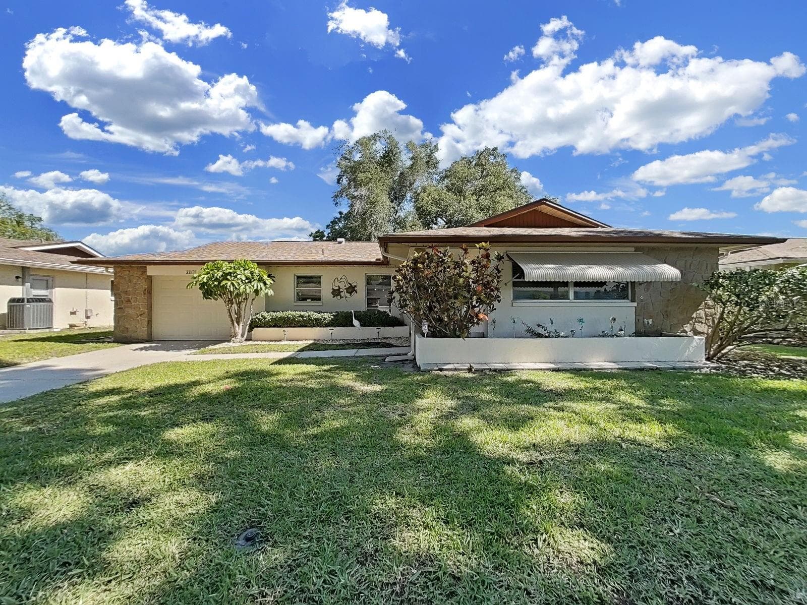 Single Family Residence at 2819 THISTLE CT S, PALM HARBOR, photo 2 of 38