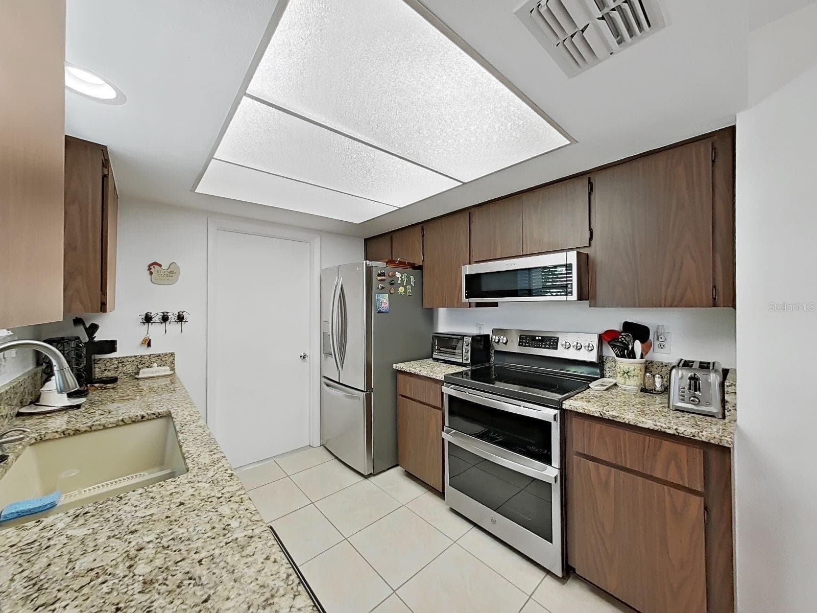 Kitchen - 2819 THISTLE CT S, PALM HARBOR