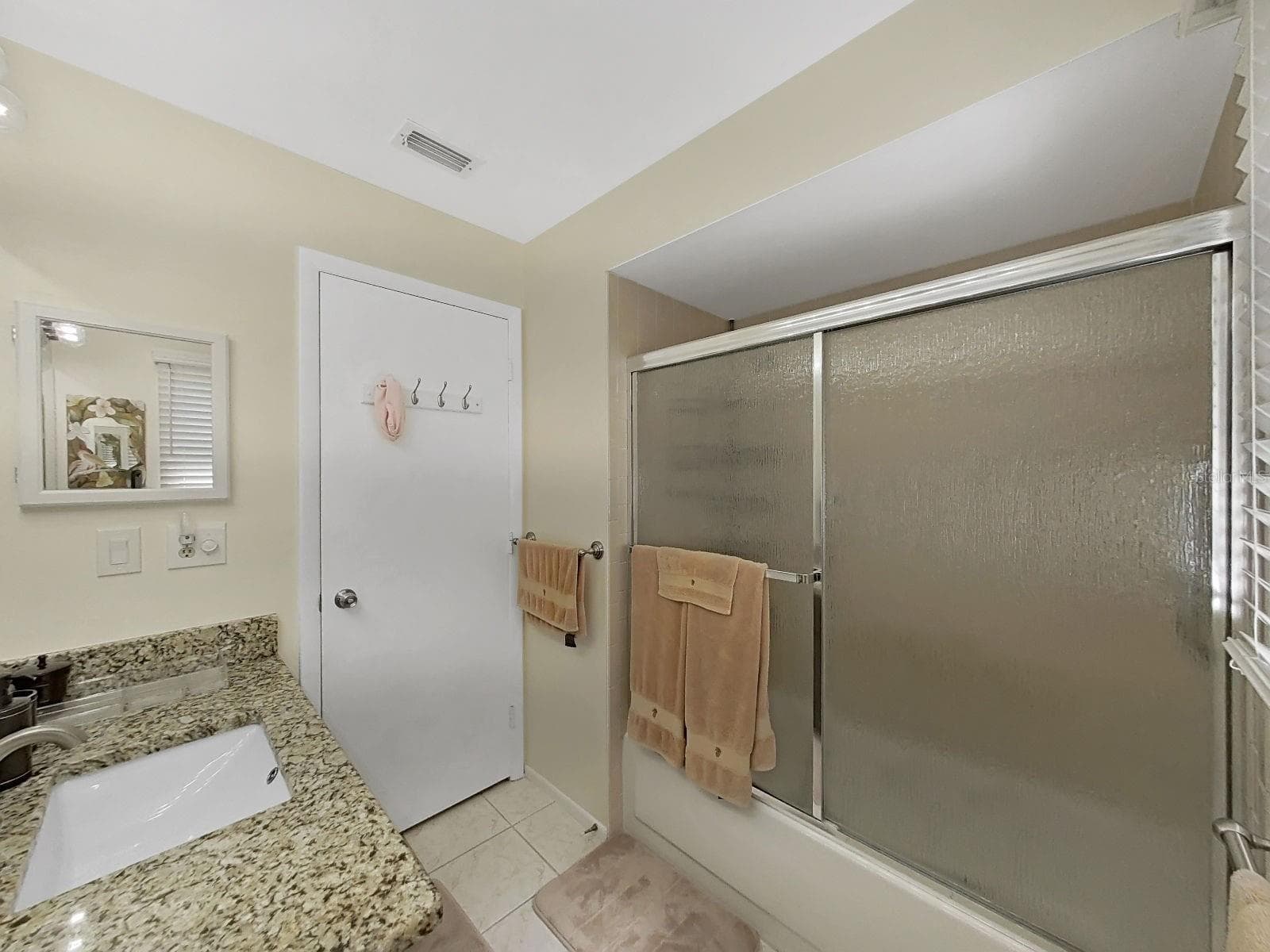 Guest bath - 2819 THISTLE CT S, PALM HARBOR
