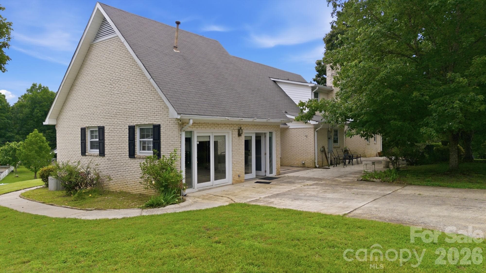 Single Family Residence at Matthews, photo 7 of 45