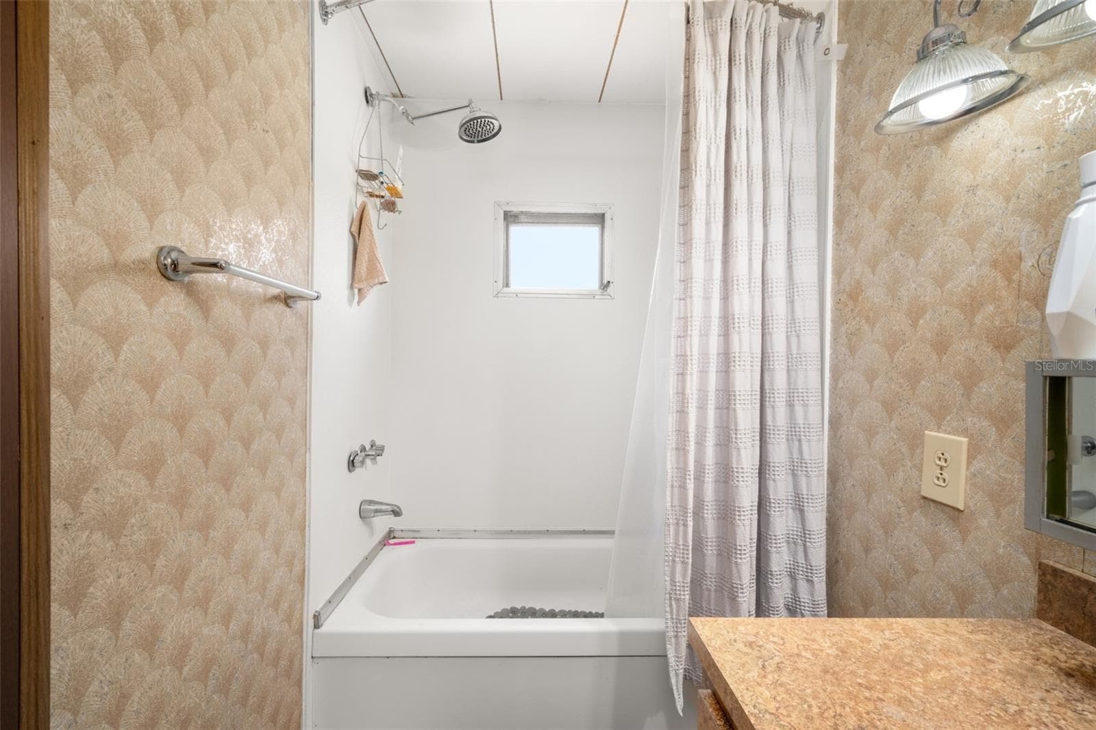 Mobile Home at 3144 HOLIDAY BEACH DR, AVON PARK, photo 16 of 41