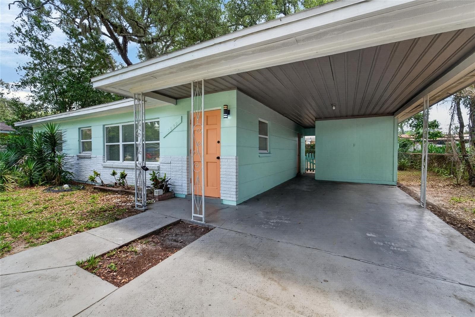 Single Family Residence at 3009 E FERN ST, TAMPA, photo 6 of 43