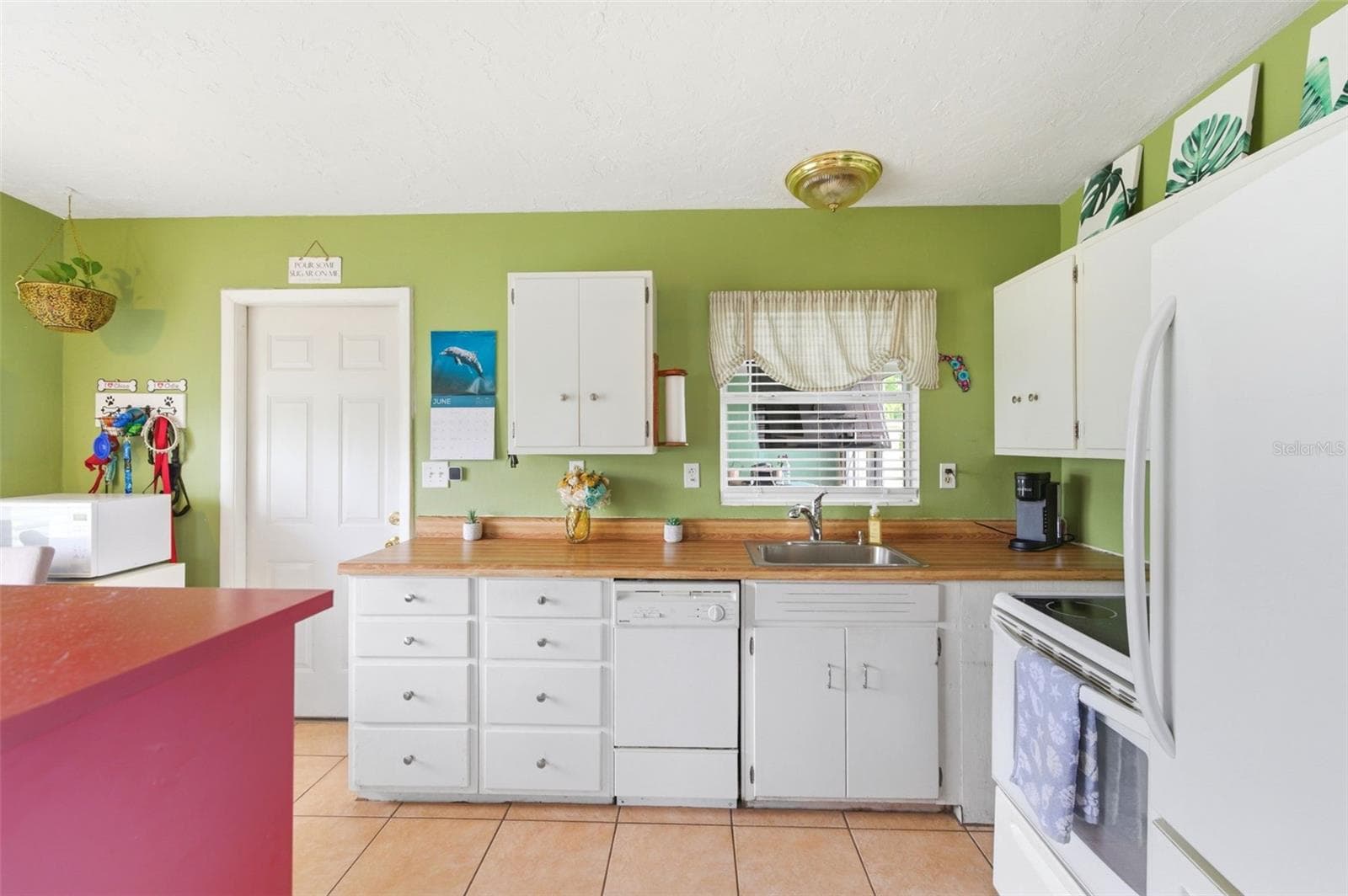 Single Family Residence at 100 AVERY AVE, CRYSTAL BEACH, photo 11 of 43