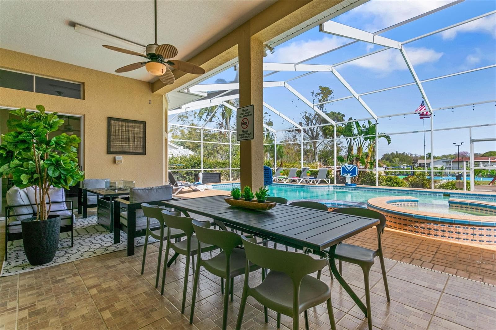 Single Family Residence at 4915 TROYDALE RD, TAMPA, photo 90 of 91