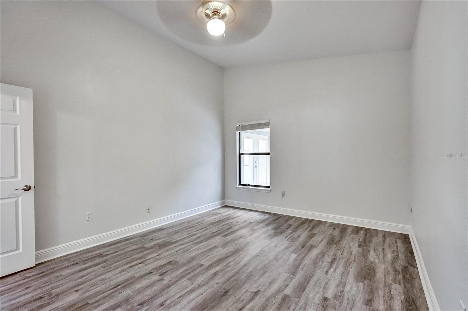 Primary bedroom - 7861 PINE TRACE DR #7861, SARASOTA
