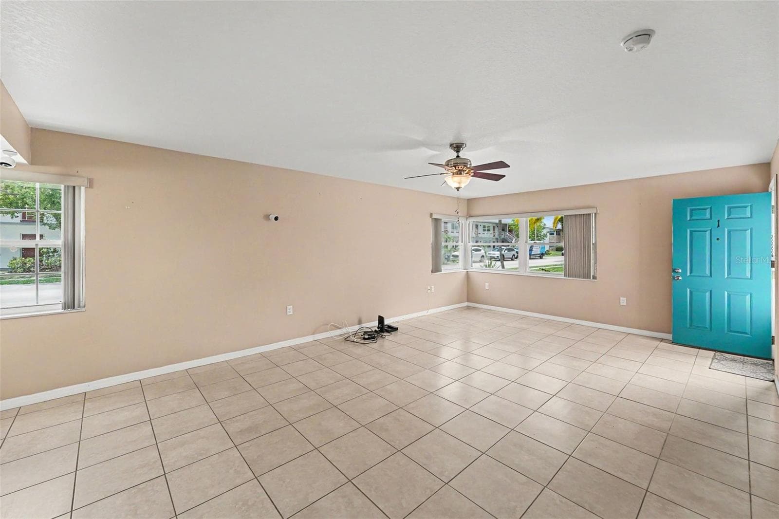 Living Area View From Back Left Corner - 5855 18TH ST N #1, ST PETERSBURG
