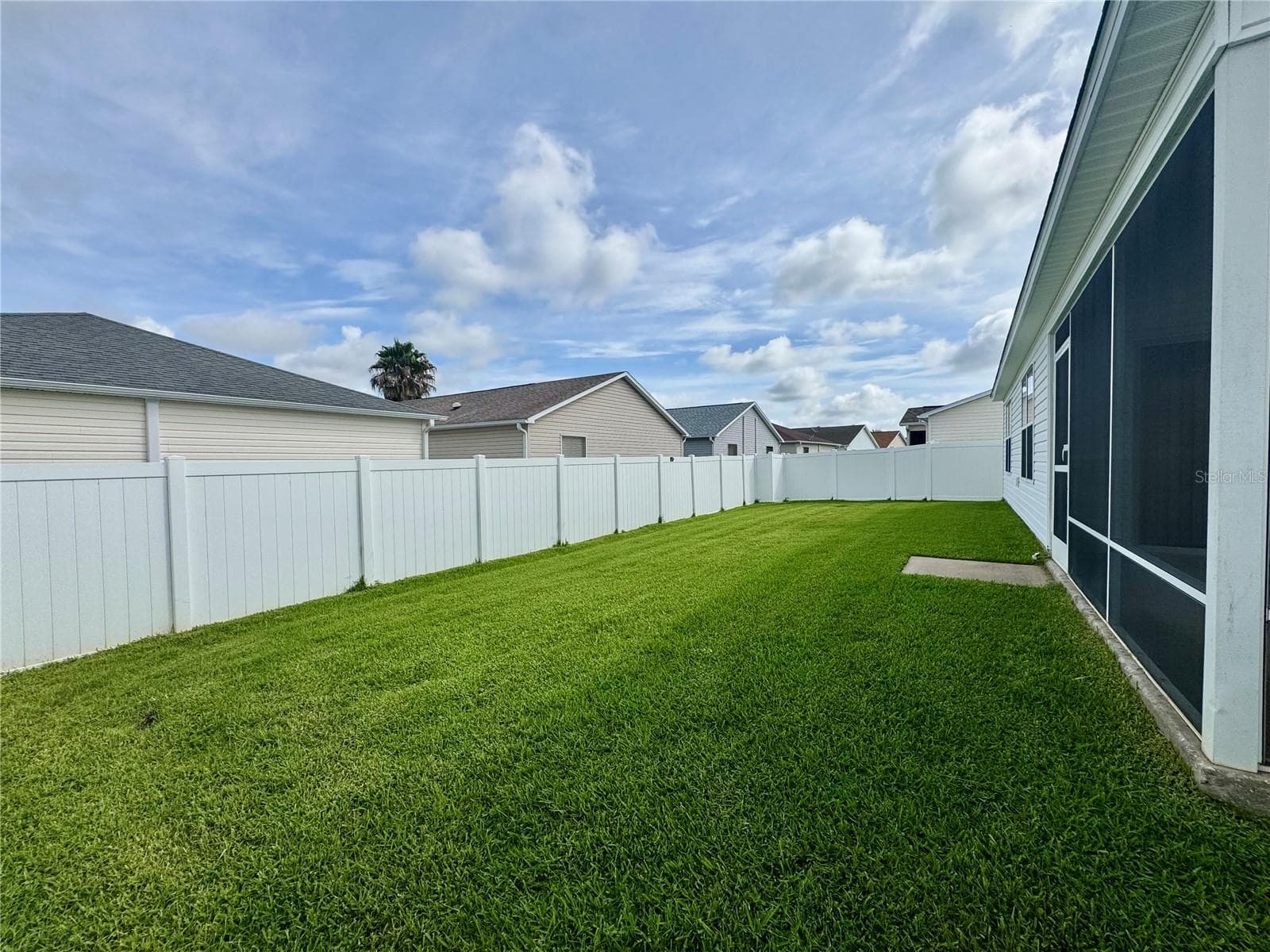 Single Family Residence at 892 NASH LOOP, THE VILLAGES, photo 3 of 11