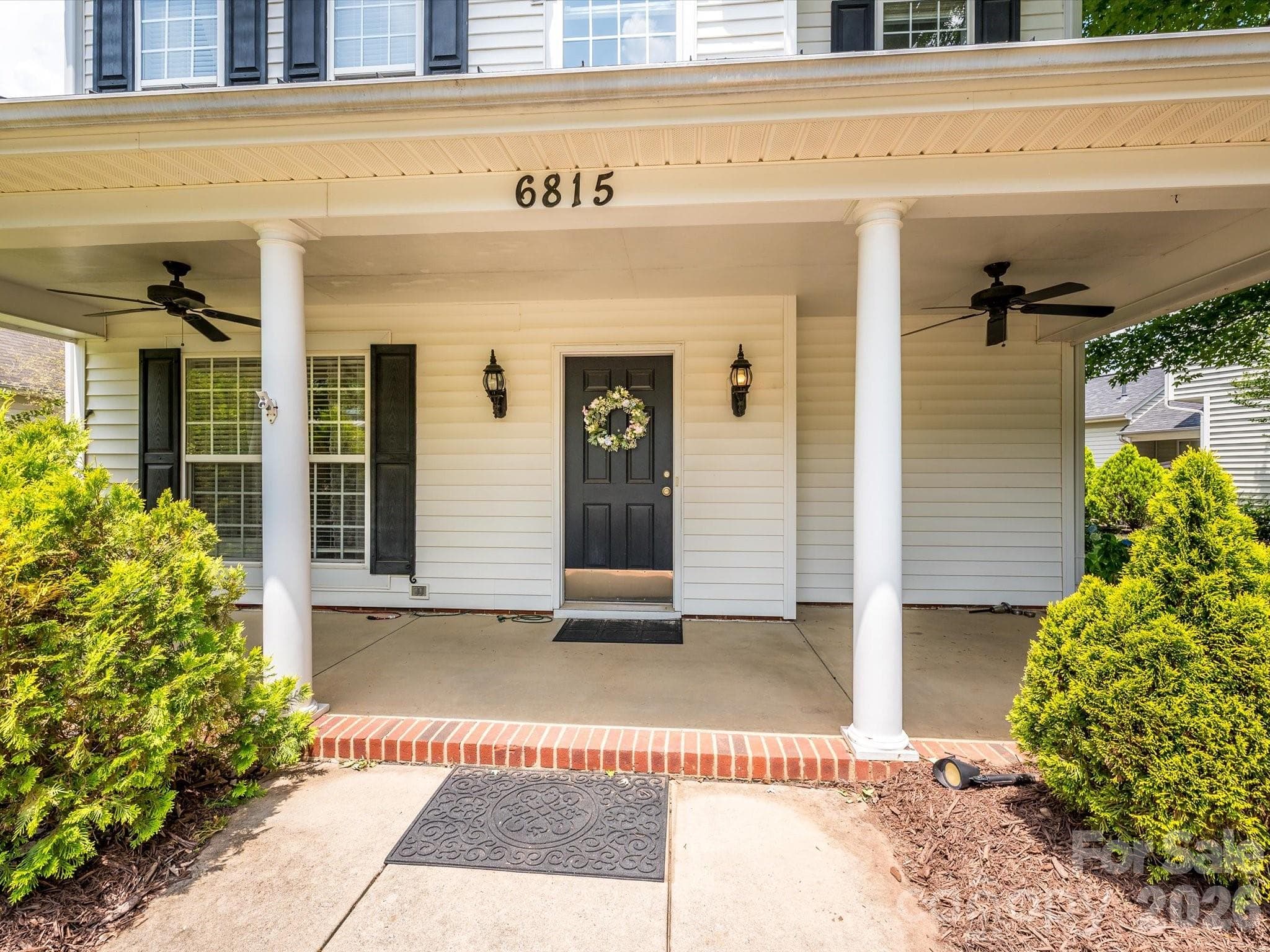 Single Family Residence at Huntersville, photo 2 of 33