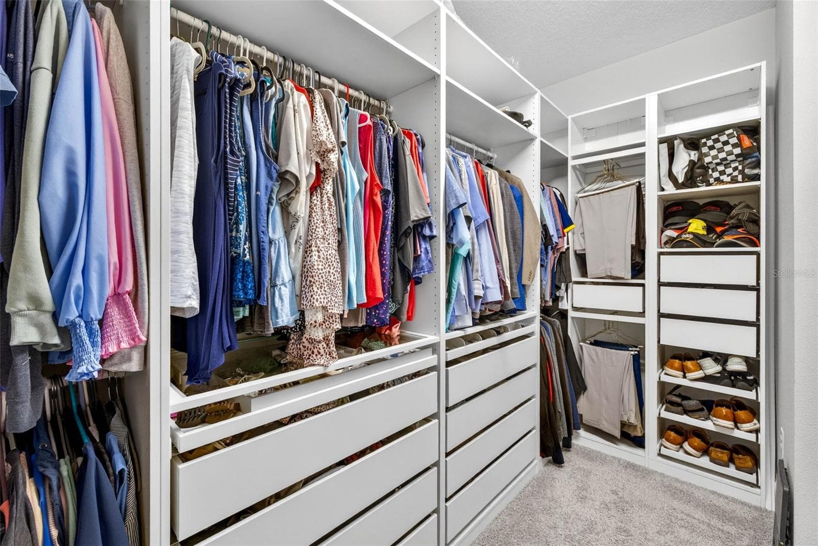Custom Walk-in Closet - 29894 CHAPEL CHASE DR, WESLEY CHAPEL