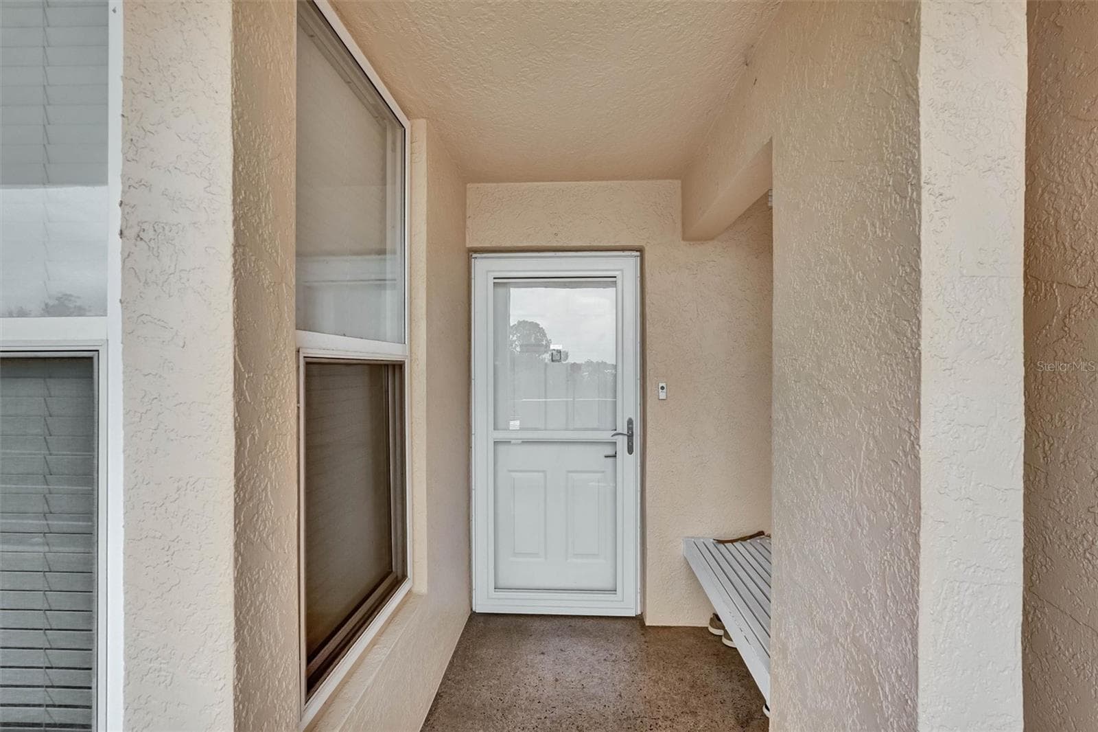 Entry way - 4570 PINEBROOK CIRCLE CIR #404, BRADENTON