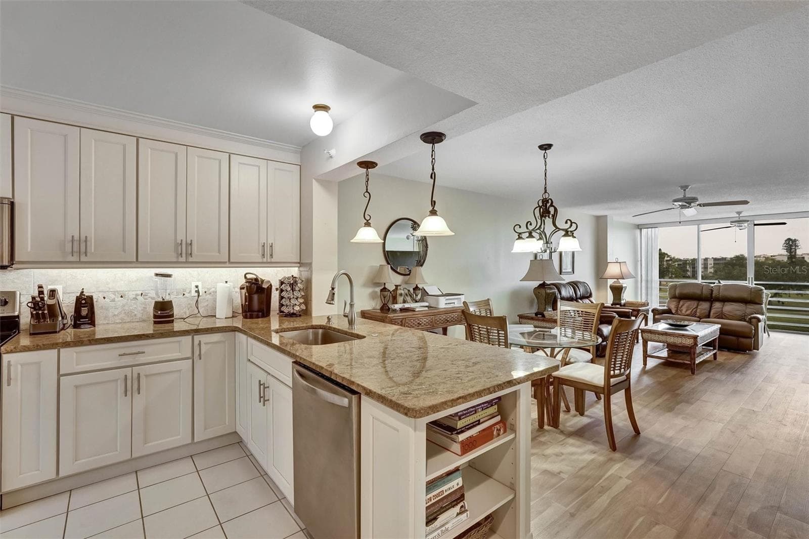 Chef’s kitchen - 4570 PINEBROOK CIRCLE CIR #404, BRADENTON