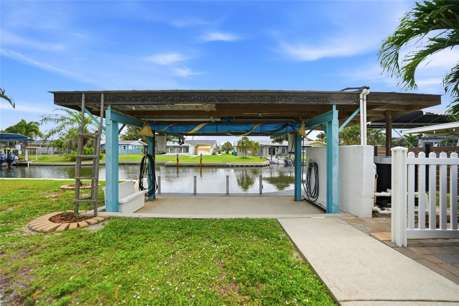 boat port - 1433 LEMON BAY DR, ENGLEWOOD