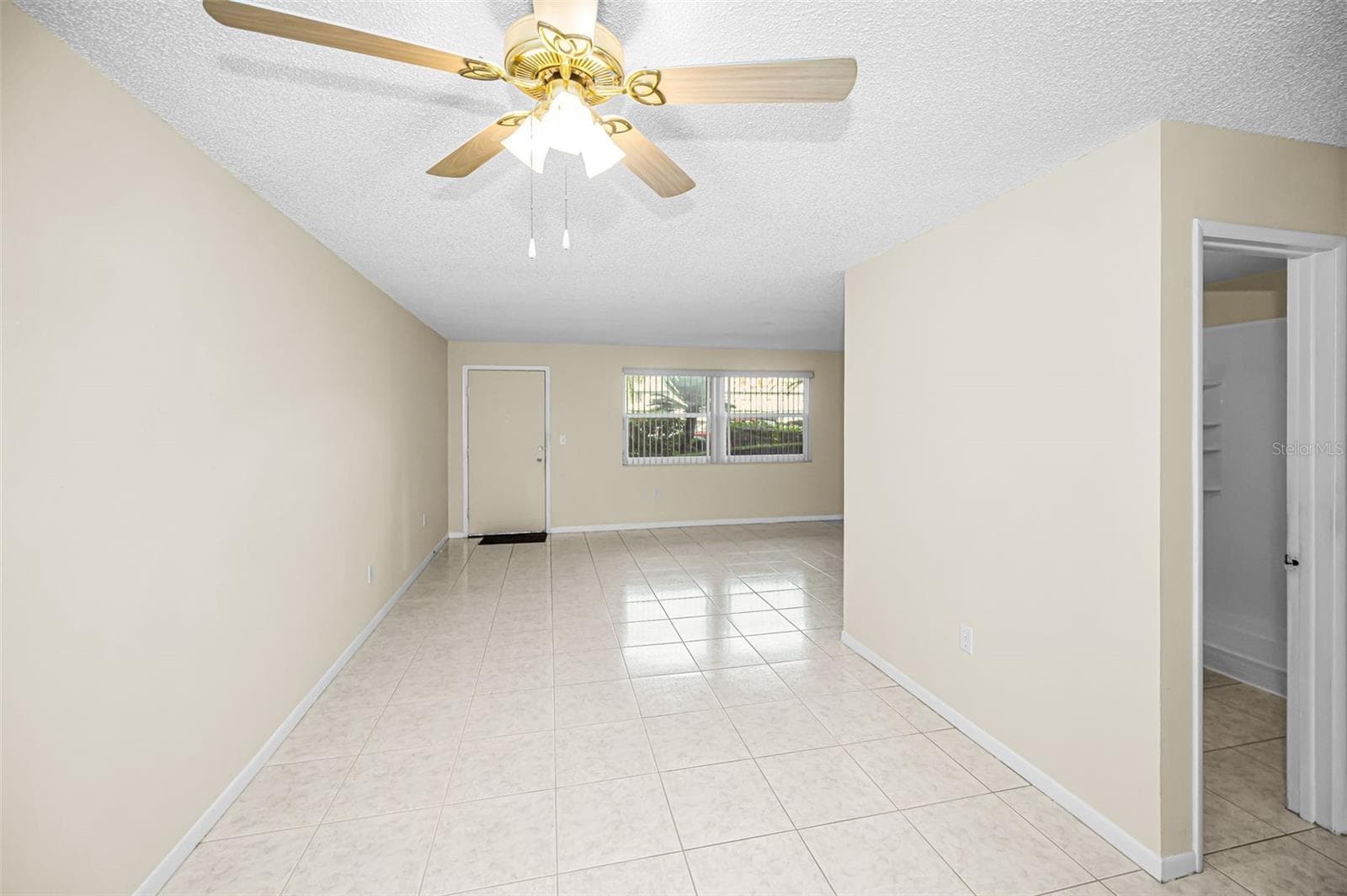 Condominium at 5750 80TH ST N #D101, ST PETERSBURG, photo 7 of 27