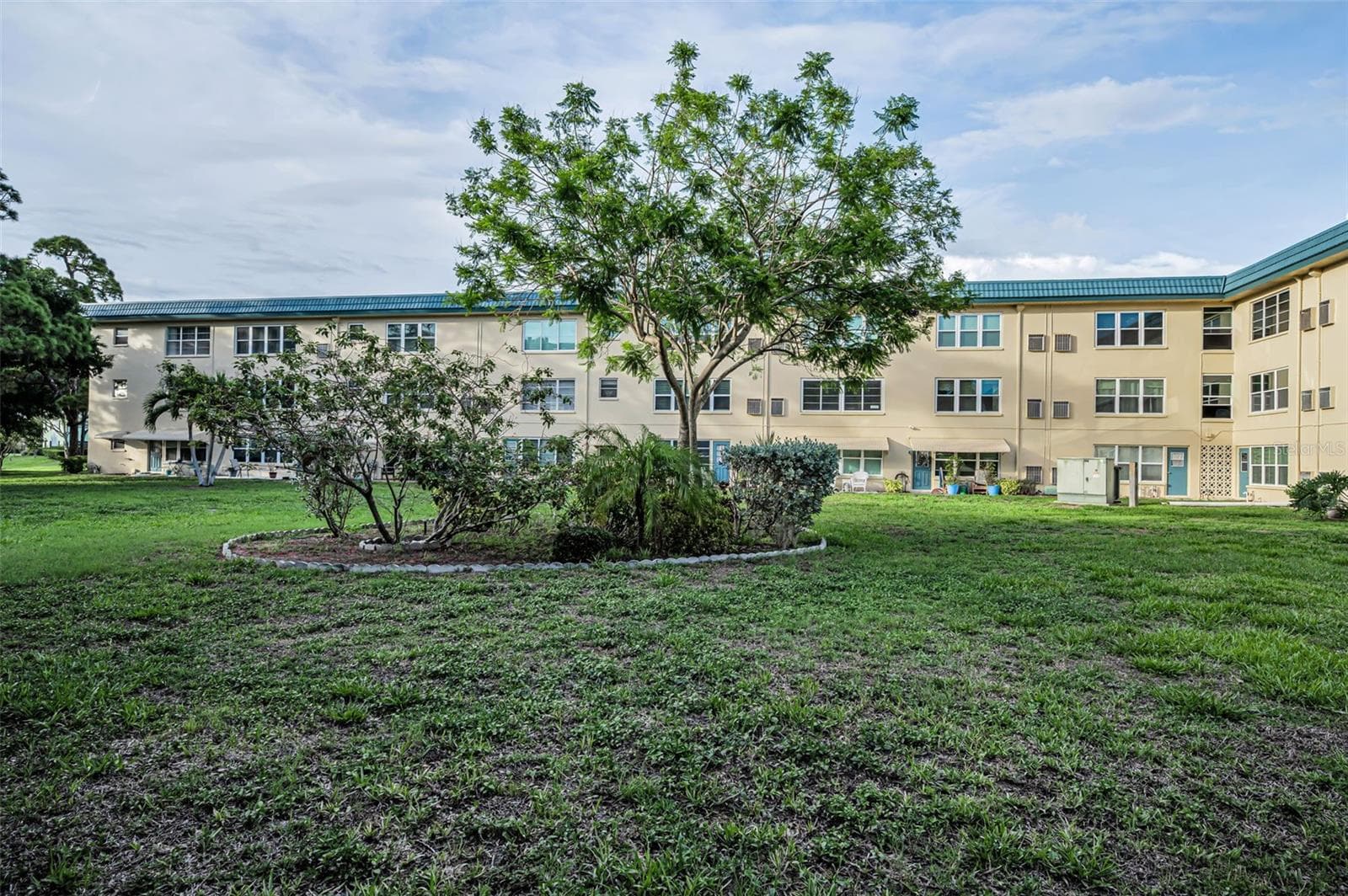 Condominium at 5750 80TH ST N #D101, ST PETERSBURG, photo 23 of 27