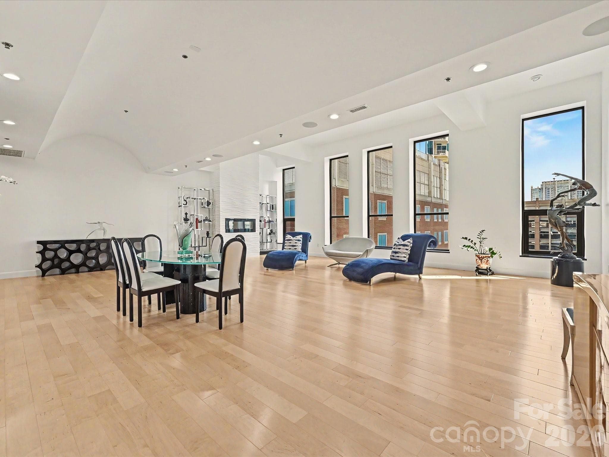 Dining/Great Room - 127 N Tryon Street, Charlotte