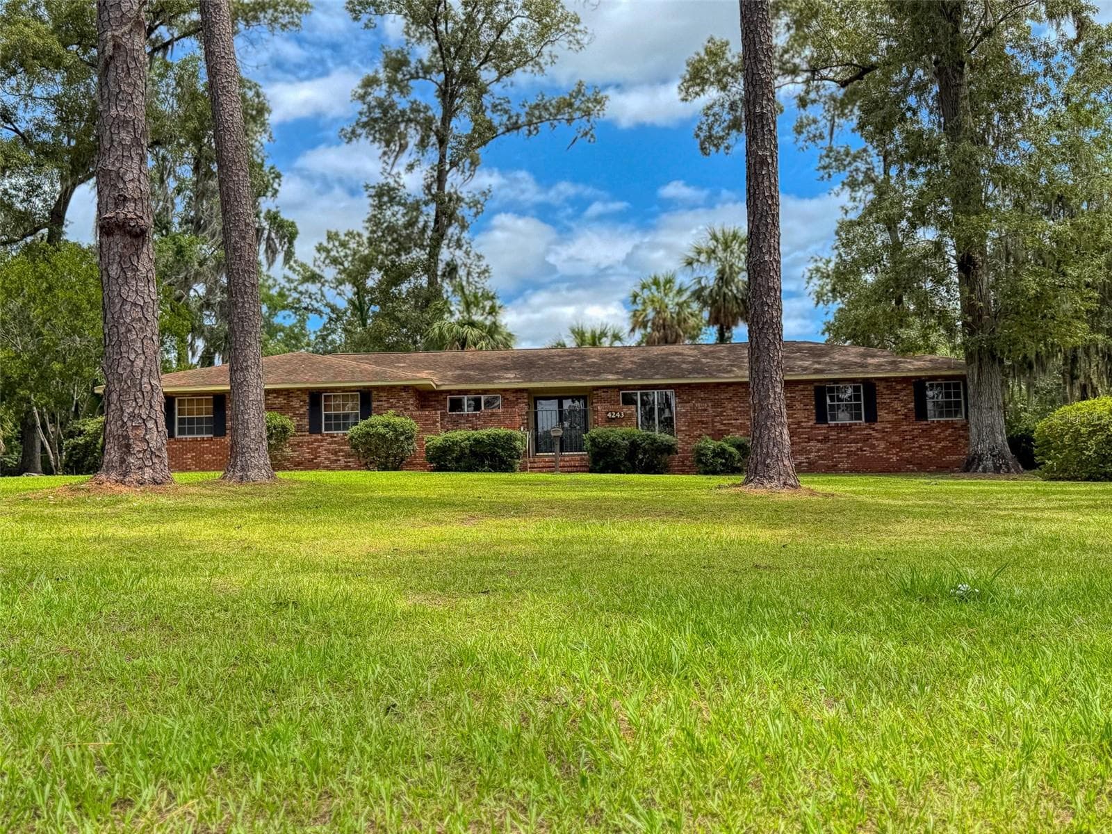 Single Family Residence at 4243 SE 8TH ST, OCALA, photo 3 of 41