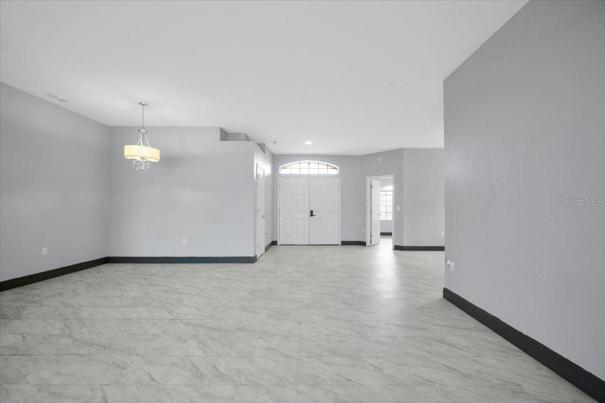 Great Room - 2850 SHELDON ST, LAKELAND