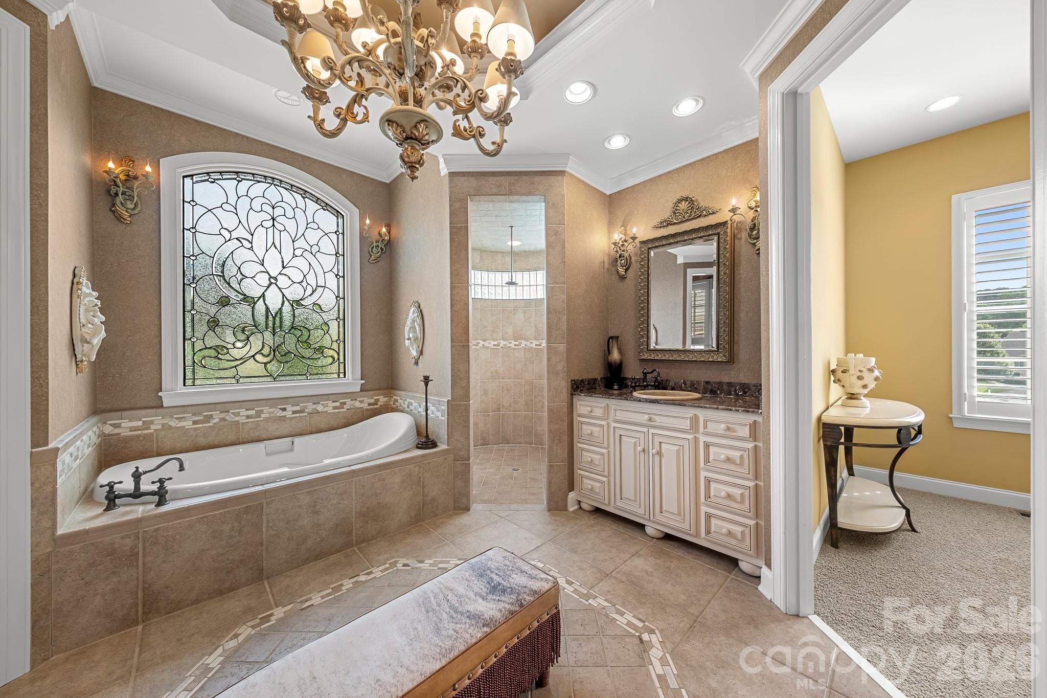 Single Family Residence at 331 Ivy Arbor Circle, Rock Hill, photo 16 of 48