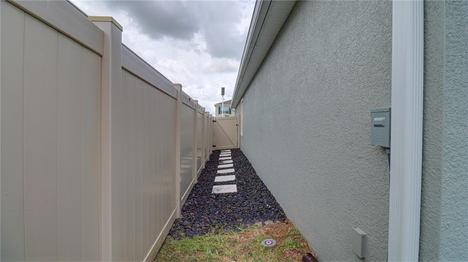 Single Family Residence at 31899 OYSTER TRELLIS LN, WESLEY CHAPEL, photo 20 of 27