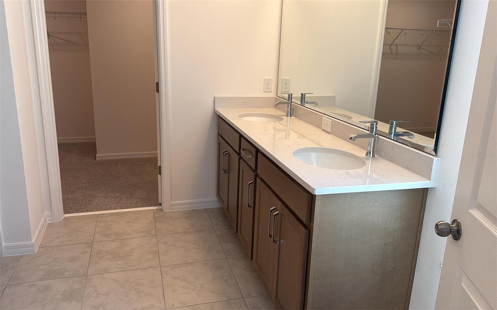 Single Family Residence at 6863 SPANISH IMPERIAL ST, HOWEY IN THE HILLS, photo 11 of 15