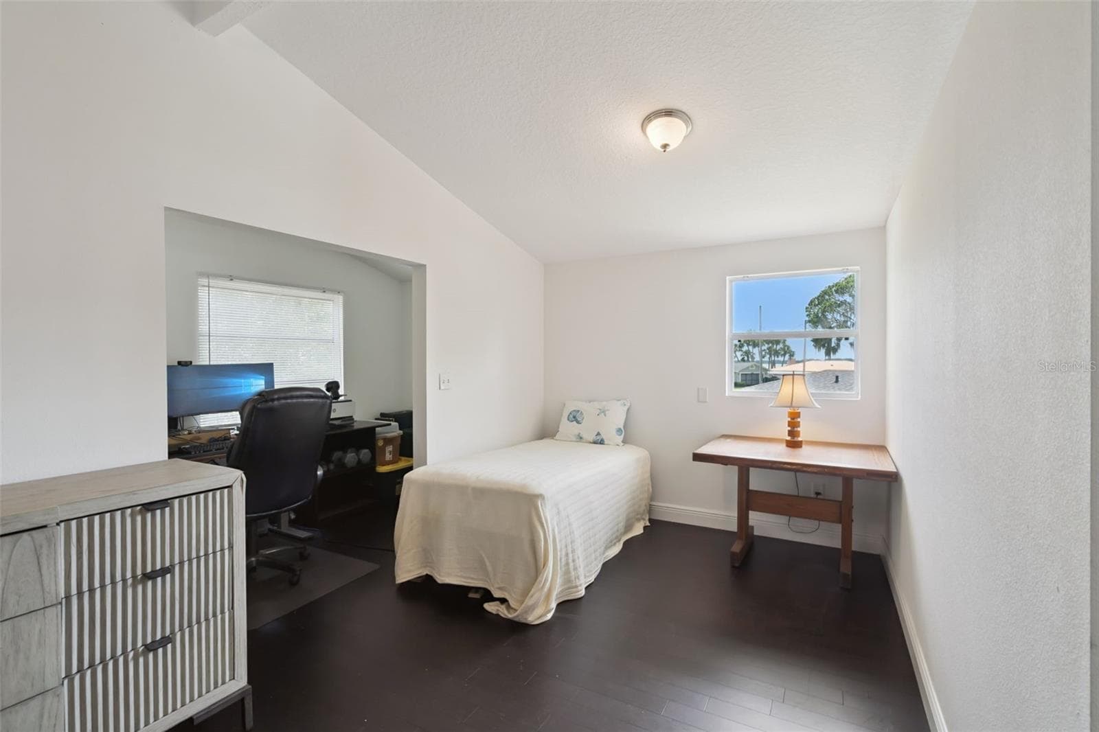 Upstairs Loft - 7247 TREASURE ISLAND RD, LEESBURG